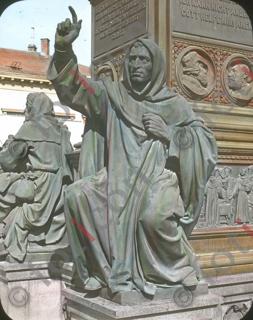 Skulptur von Girolamo Savonarola | Sculpture of Girolamo Savonarola - Foto foticon-simon-150-005.jpg | foticon.de - Bilddatenbank für Motive aus Geschichte und Kultur